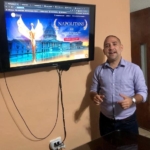 Hermanos se quedan encerrados en un cine de Mérida