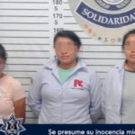 Balean a tripulantes de unidad oficial, al menos hay un hombre muerto y una mujer herida