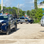 Balean fachada de vivienda en el fraccionamiento Villas Otoch Paraíso de Cancún